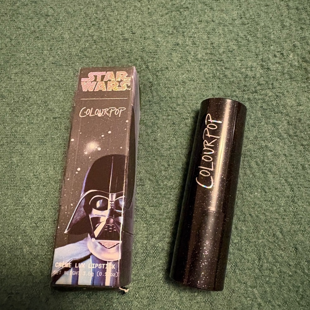 Surrender ColourPop Star Wars
Crème Lux Lipstick - Picture 6 of 11